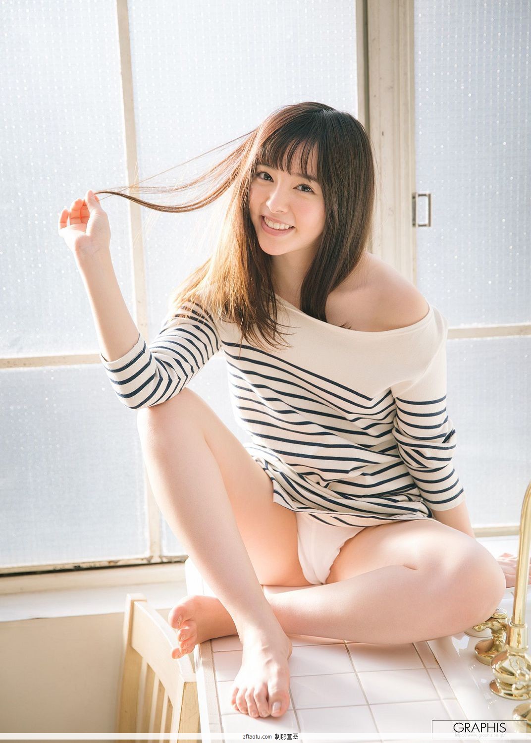 Ogura  No.157 дͼ Yuna [ձGraphisд] С}ɲ Gravure 29ҳ