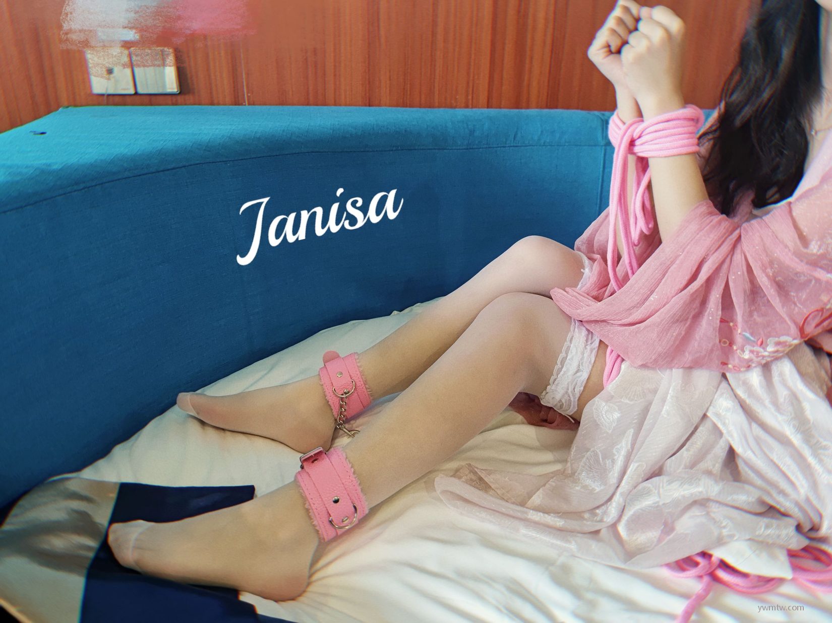 Ӱ  Ů Janisa ͼ պŮ P.1 